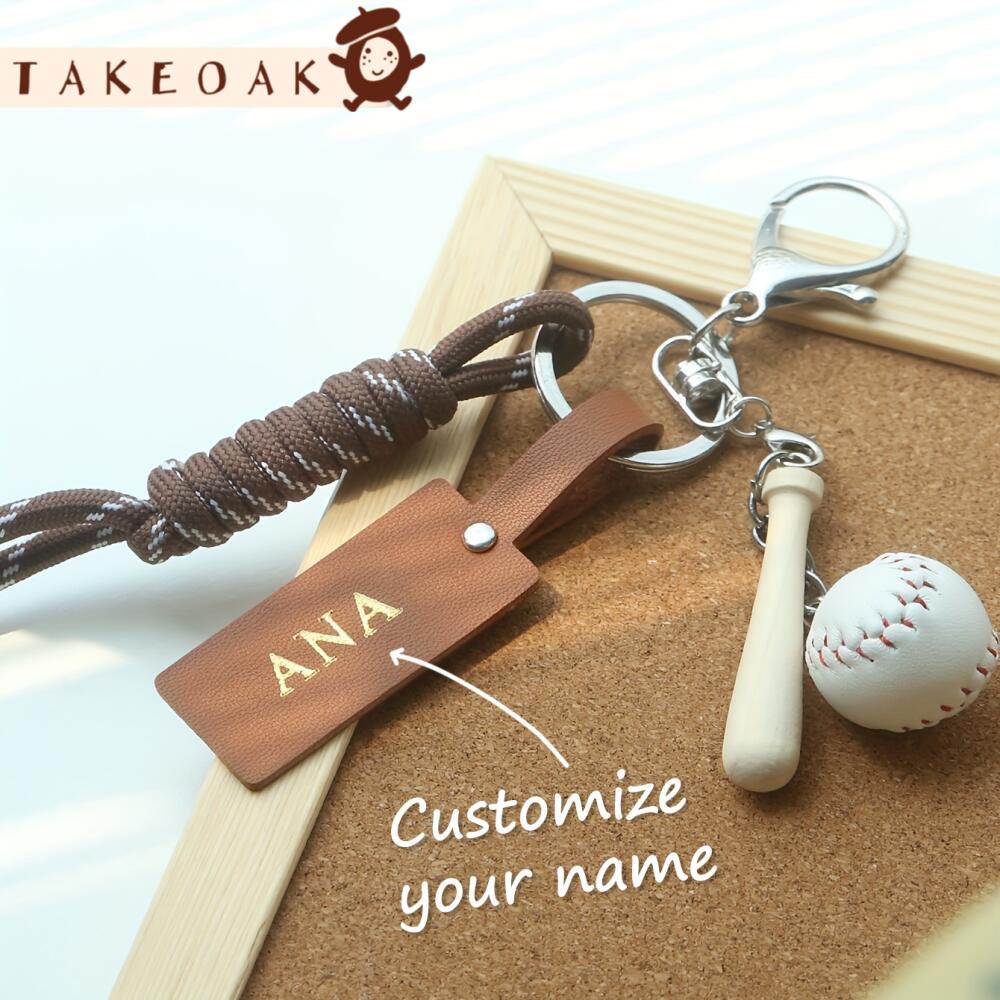 Customized Name Sports Themed  - đánh giá và giá Monogram Keychain Leather